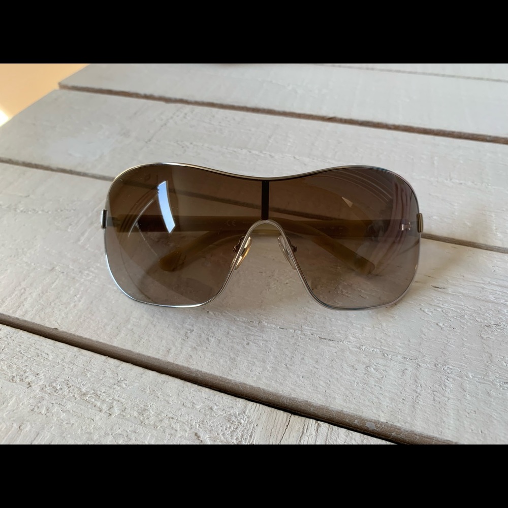 Dolce & Gabbana sunglasses 💯 authentic